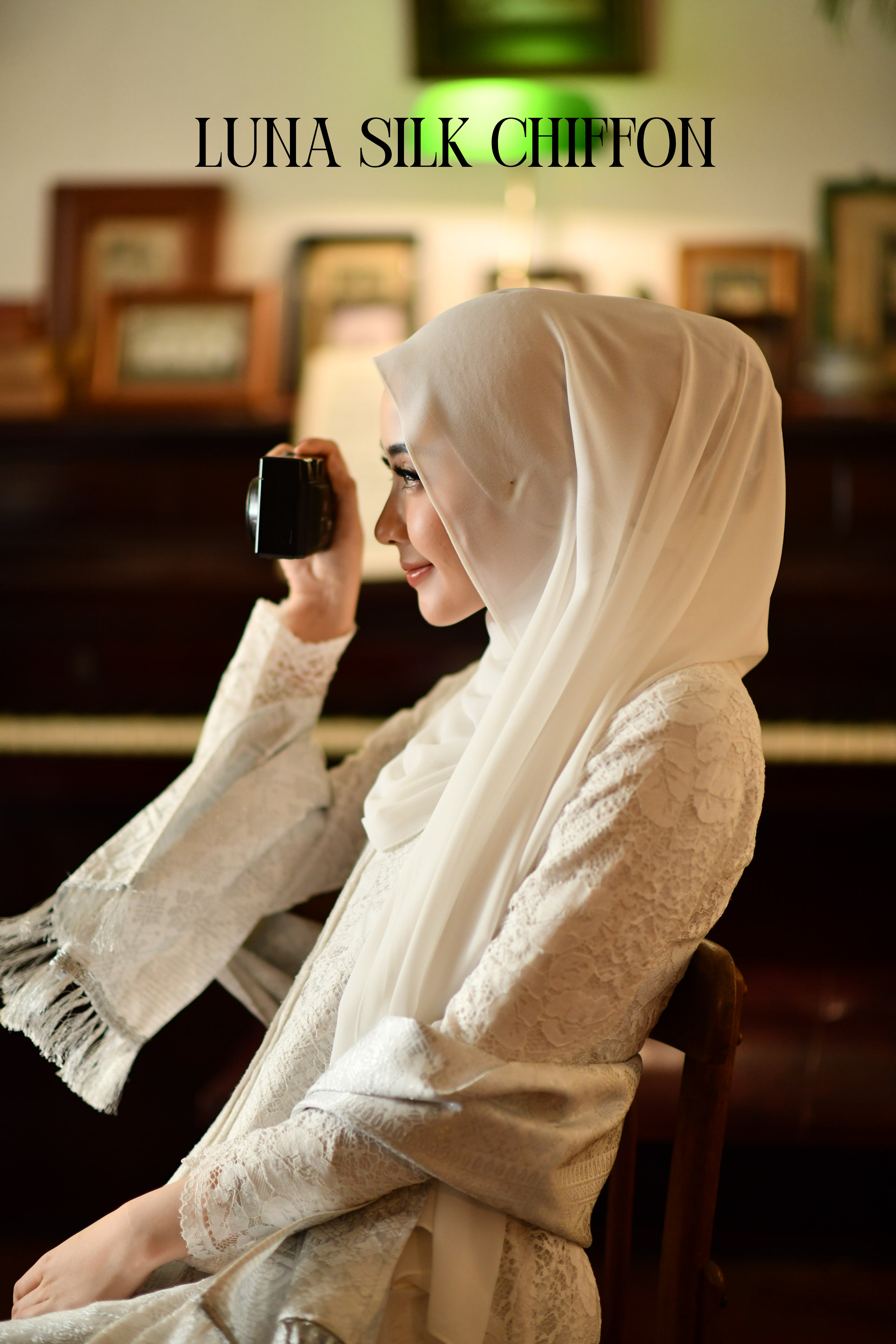 <p class="transparent-text"></p>